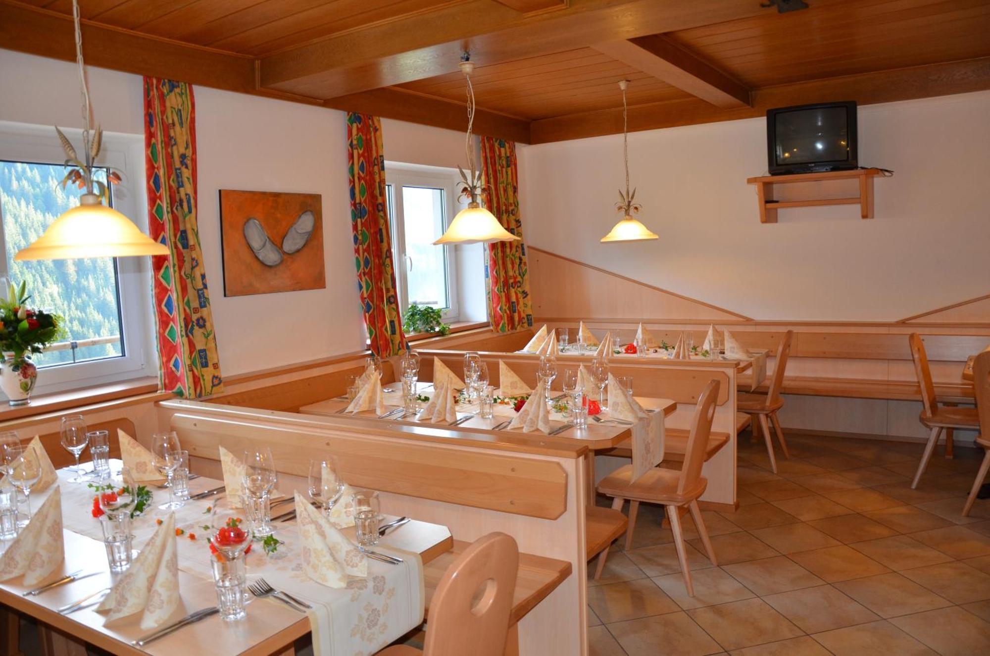 Ski In-Ski Out - Gaestehaeuser Saalbach-Hinterglemm - Wallegghof Christianhof Eksteriør billede